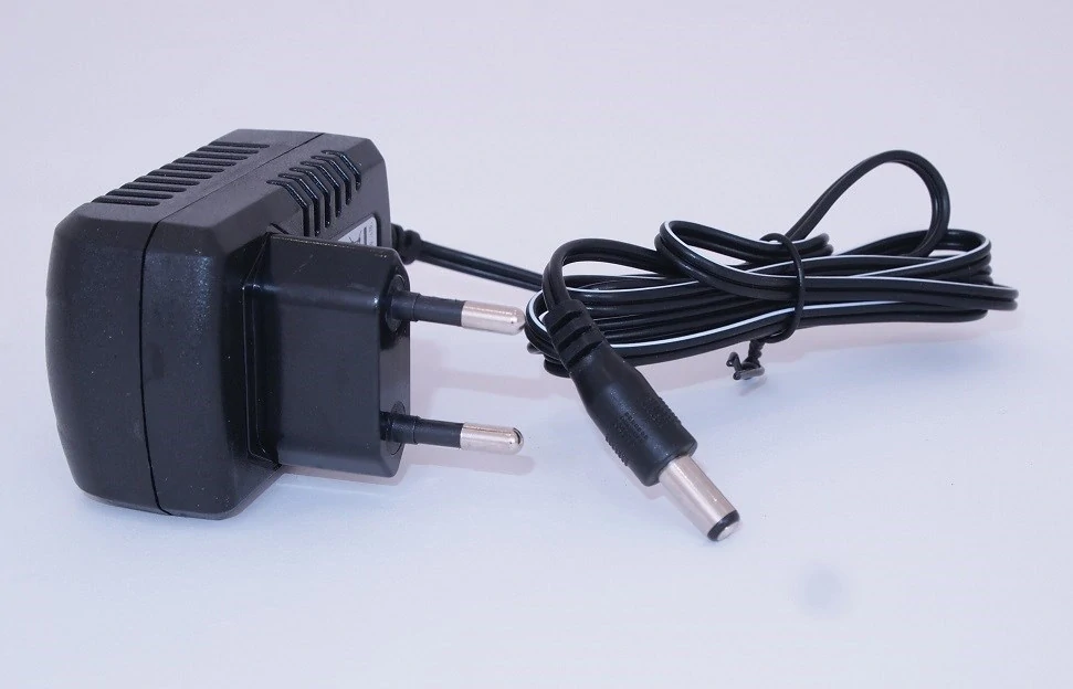Adapter pro nabíjení dětských vozítek 12V-1000mA s kontrolkou nabíjení