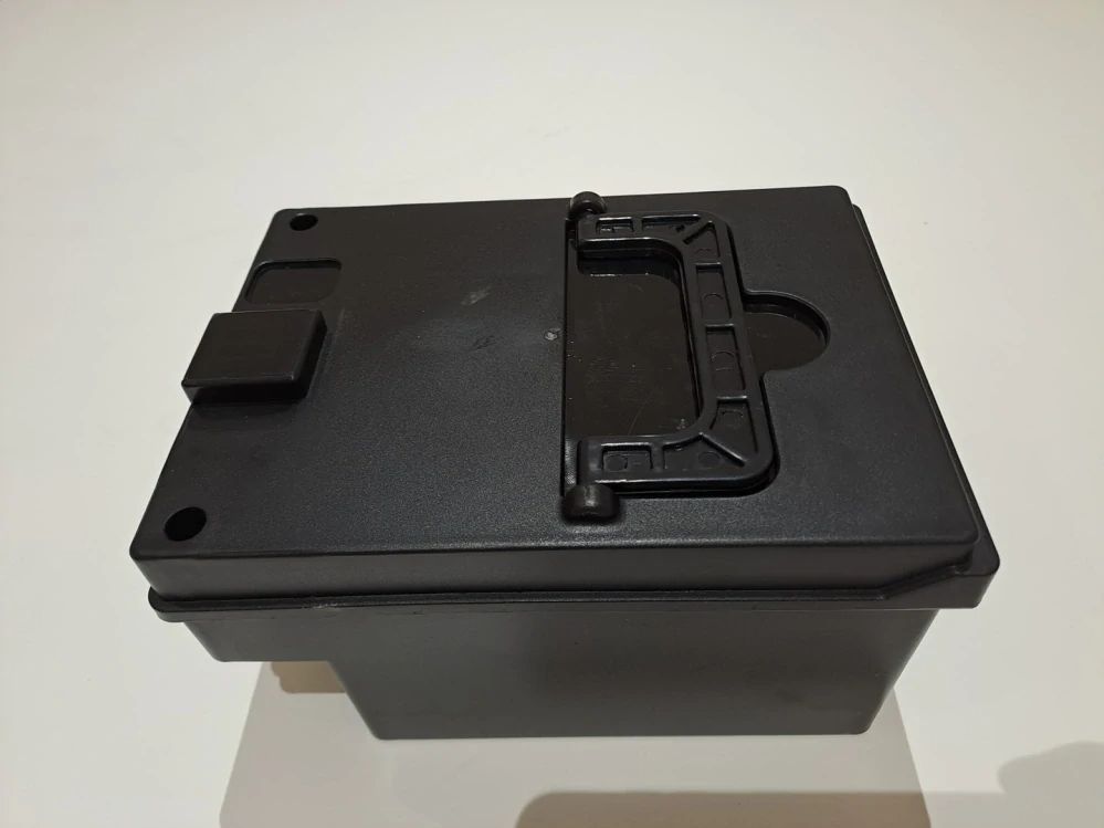 Náhradní  bateriový box pro Lamborgini SX2028  a  buggy Strength SX1928