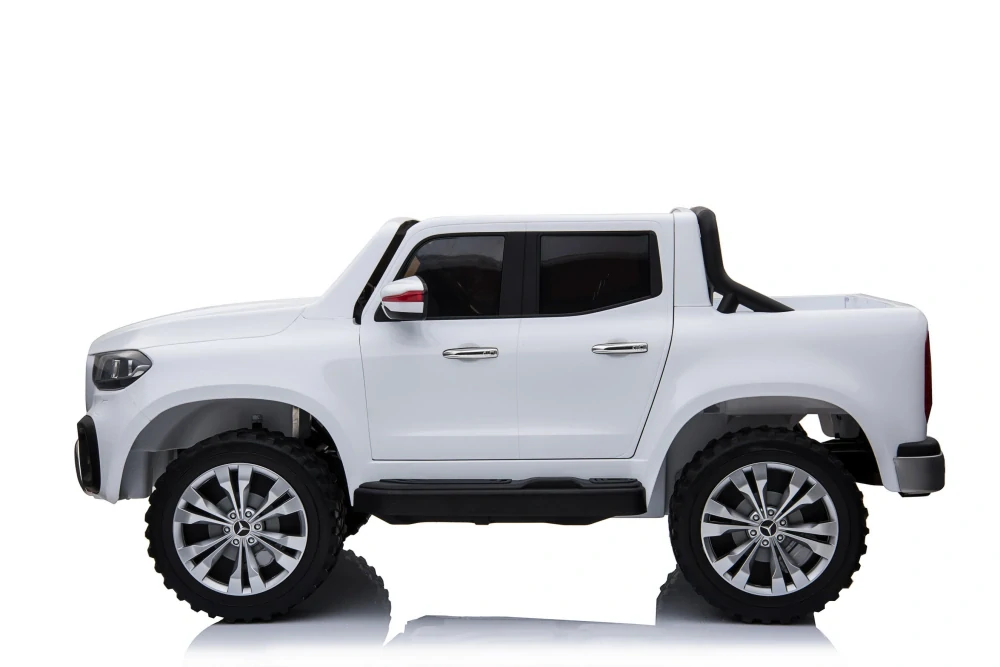 Elektrické autíčko Mercedes Benz X-Class 4x4