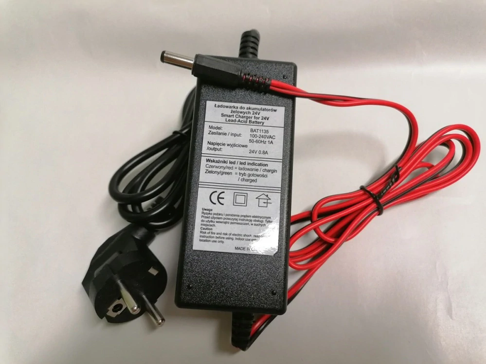 Adapter pro nabíjení dětských elektrických vozítek 24 V/800mAh s Jackem a kontrolkou