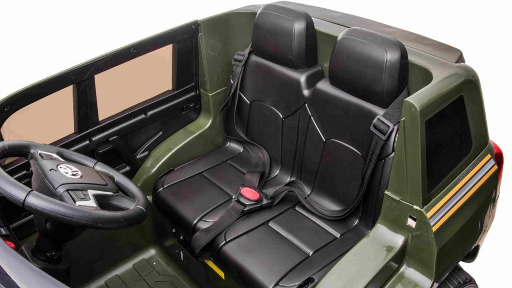 Dětské elektrické autíčko TOYOTA LAND CRUISER Army zelená - II.jakost
