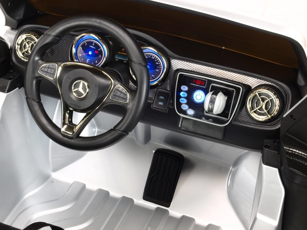 Elektrické autíčko Mercedes Benz X-Class 4x4