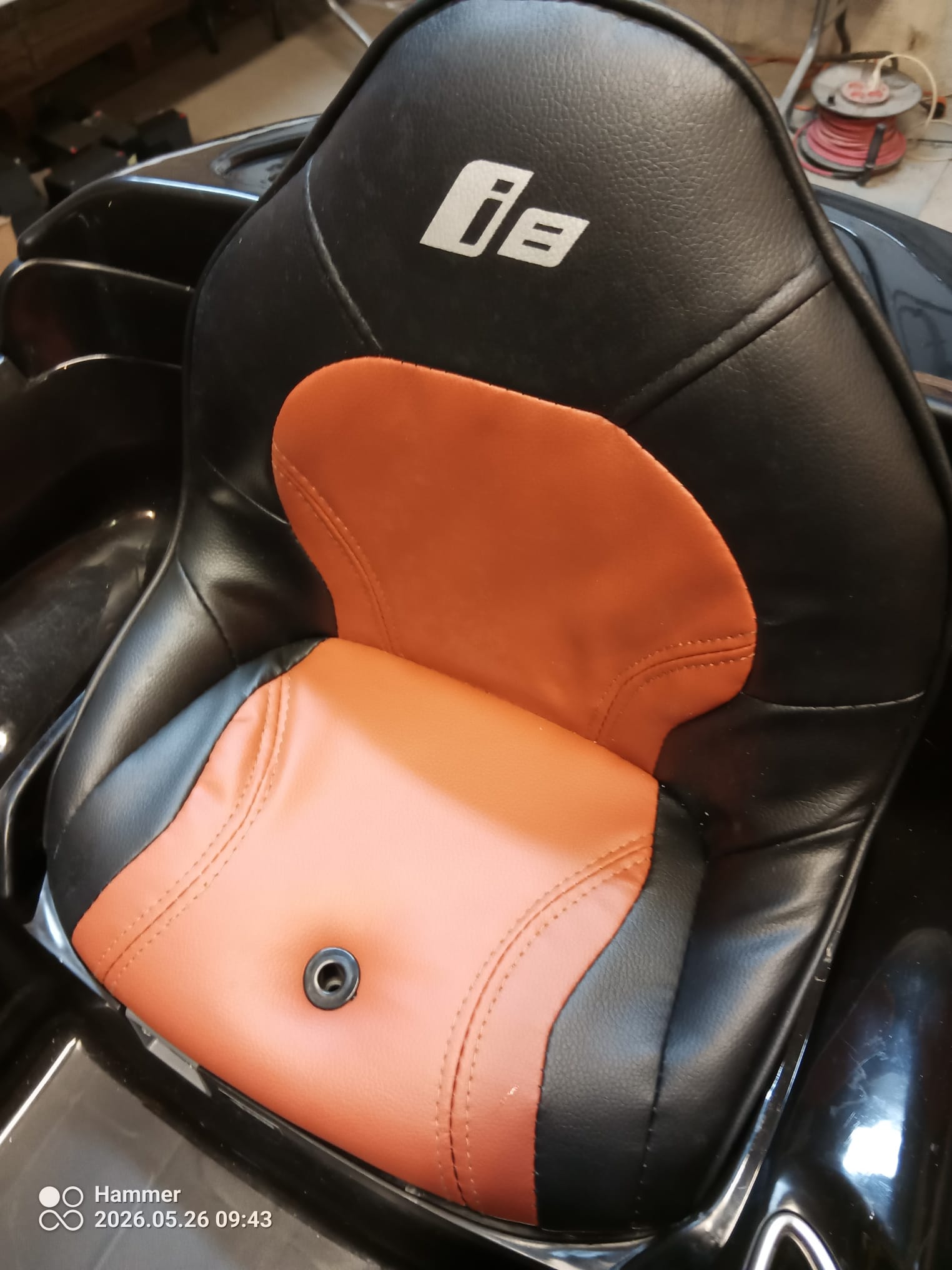 Dětské el. auto BMW I8 Concept LUX s 2,4G DO - II.jakost