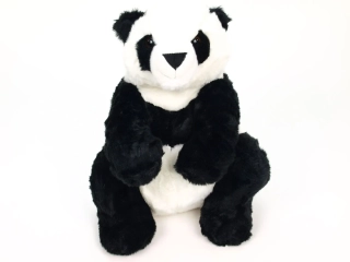 Plyšová panda sedící